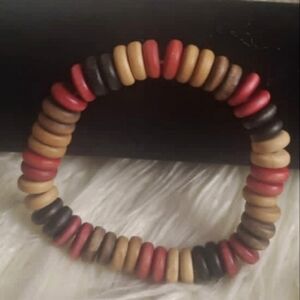 Natural Multi Tone Stretchy Wood Bead Bracelet For Men/ Women Fashion. 🌴